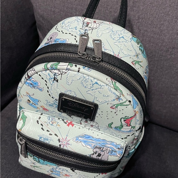 Loungefly Disney Peter Pan map backpack - Picture 4 of 7